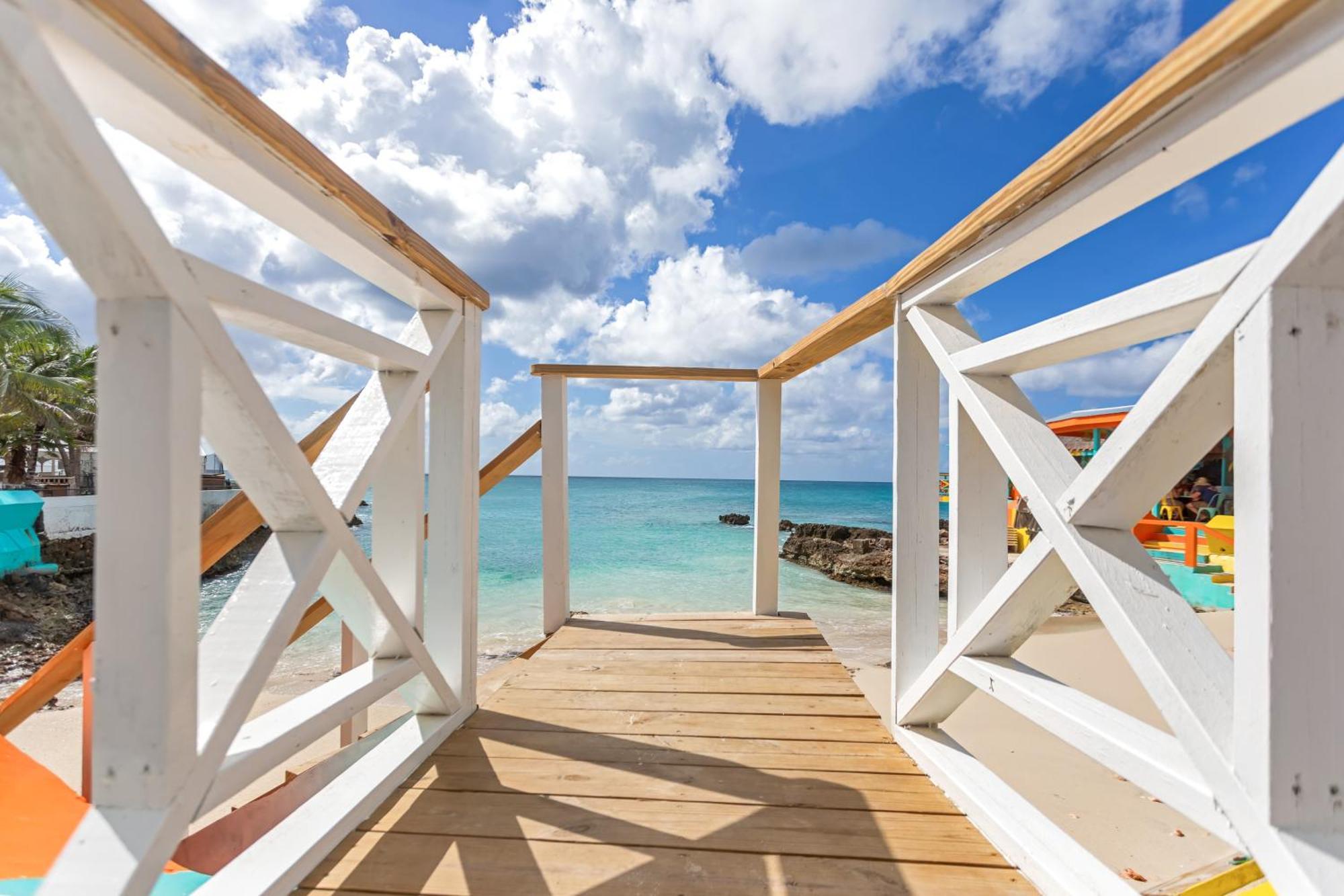 Maho Beach House - Sand Bar Studio - Ocean View ภายนอก รูปภาพ