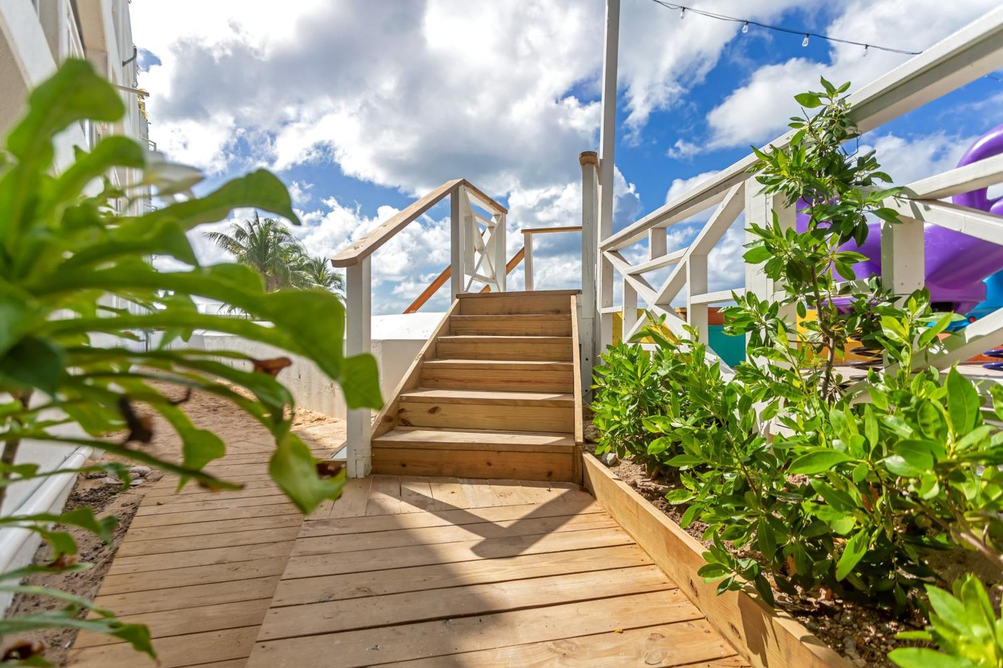Maho Beach House - Sand Bar Studio - Ocean View ภายนอก รูปภาพ